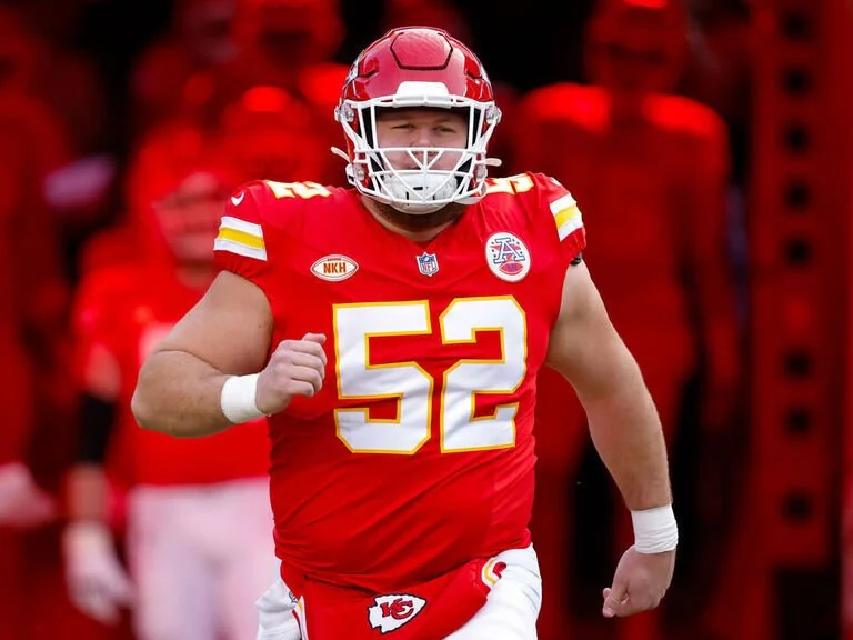 Chiefs Secure Creed Humphrey with Historic Extension: Impact on Salary Cap and Future Roster Moves