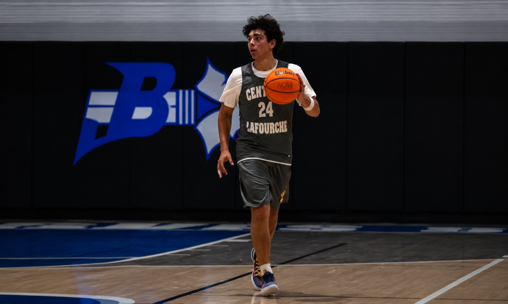 Micah Nieves: A Strong, Versatile Guard Emerging From the Class of 2028