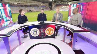 'It's clever!' - Roy Keane and Ian Wright on Bruno Fernandes penalty decision | ITV Sport