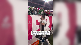 Jason Kelce's last walk off the field