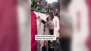 Jason Kelce's last walk off the field