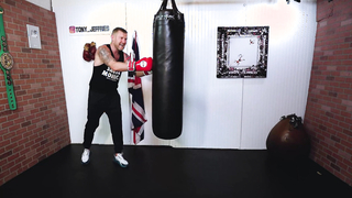 How to Throw a 1 - 2 / Jab - Cross in Boxing