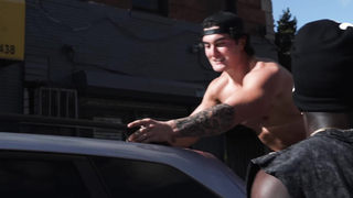 Training In The STREETS! (NYC Calisthenics)