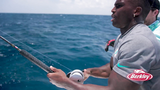 Fastest Athlete VS Fastest Fish