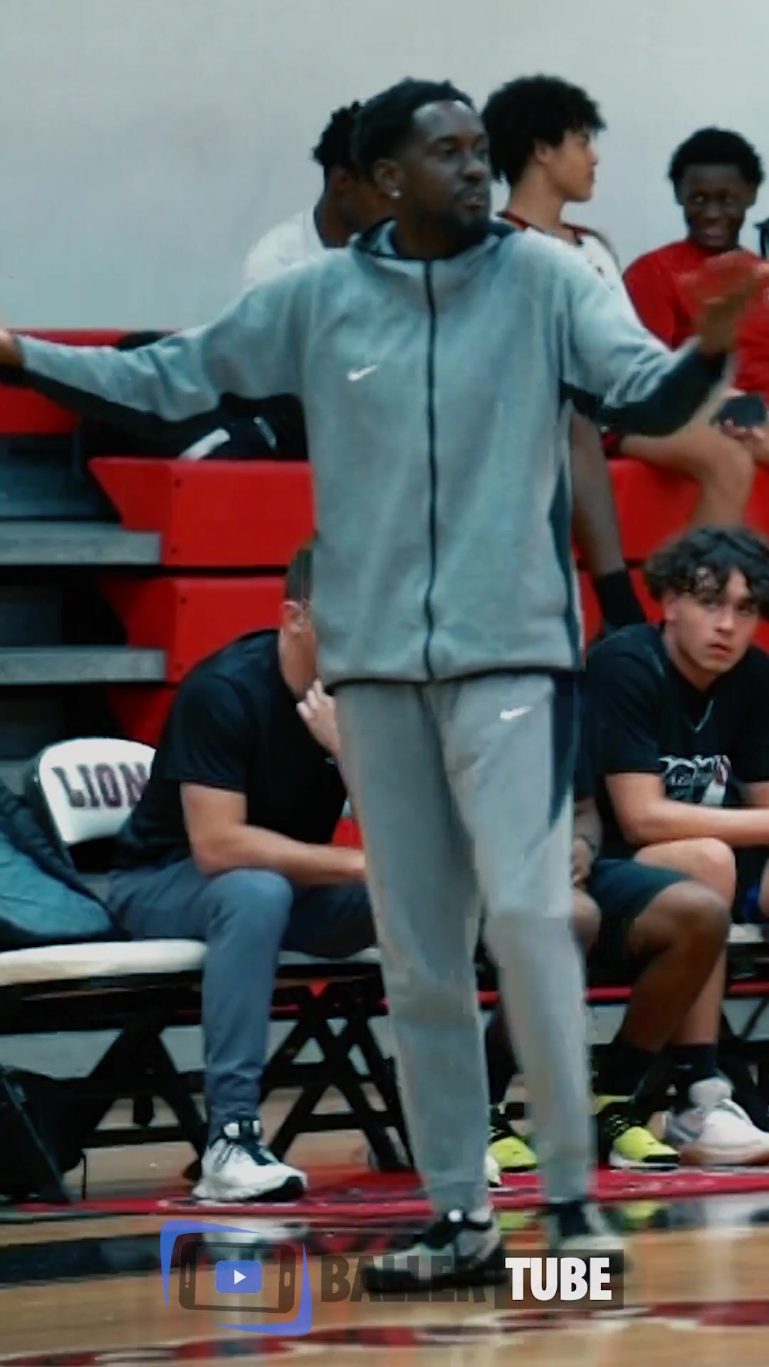Tahir Bond from Coral Glades HS got that Dawg in him!