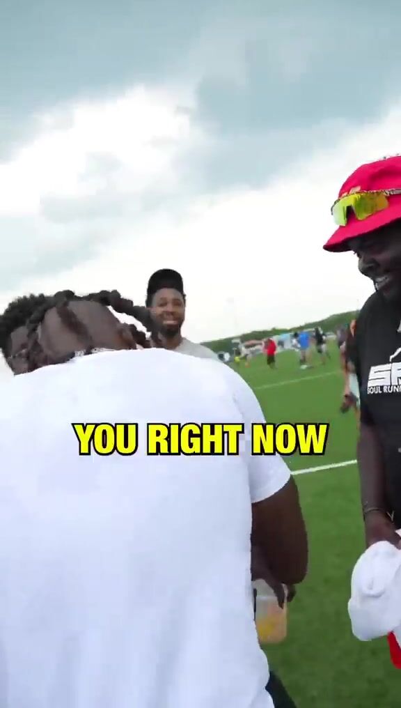 Tyreek Hill Ignites a Frenzy at Soul Runner Speed Camps!