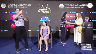 NEW WORLD RECORD | Kaylee Mckeown | 100m Backstroke !