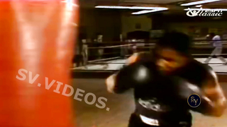 Mike Tyson - RARE Training on The HEAVY BAG [HD]