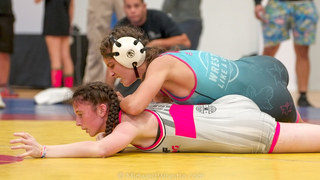 49 kg Girls Freestyle – Sara McLaughlin {B} of IL Cornstars Black vs. Charlie Jones {R} of WOW South