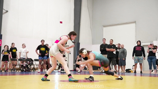 49 kg Girls Freestyle – Sara McLaughlin {B} of IL Cornstars Black vs. Charlie Jones {R} of WOW South
