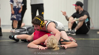 100 15U – Rocco Cassioppi {G} of POWA IL vs. Emma Bacon {R} of Team Gotcha Blue IL