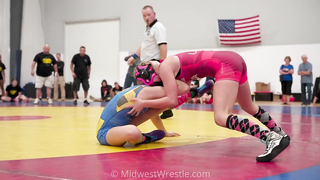 46 kg Girls Freestyle – Maya Alvarado {B} of IL Cornstars Black vs. Kara-lynn Dover {R} of WOW South