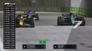 Thrilling Race Action at the 2023 Singapore Grand Prix