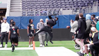 This 6’7” British WR Is A MONSTER! (London 1on1’s For $10k)