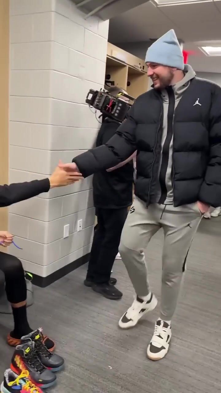 Luka Dončić's Heartwarming Greeting to Western All-Star Teammates | NBA All-Star Practice