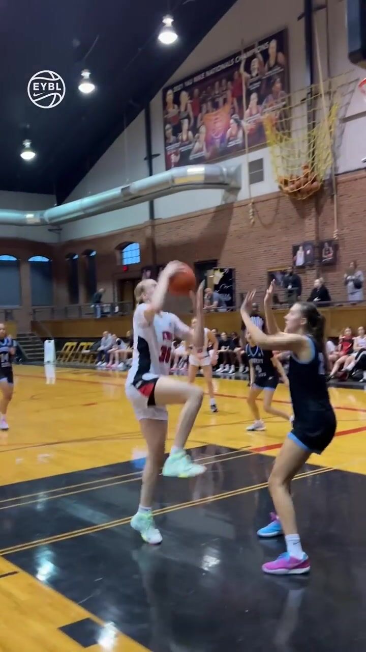 Canadian Phenom Toby Fournier : 17-Year-Old Female Hooper's Jaw-Dropping Bounce!