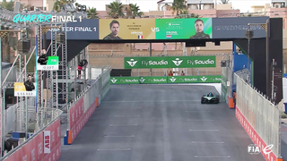 DUELING in Diriyah! | Round 3 Qualifying Highlights