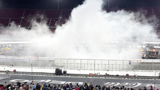 Denny Hamlin didn't hold back durring his Clash burnout! #nascar