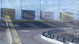 One driver locks in the championship round with a win at Las Vegas | Extended Highlights