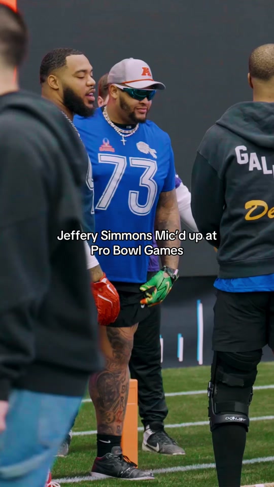 Jeff just wants to play offense #tennesseetitans #nfl #probowl #mic...