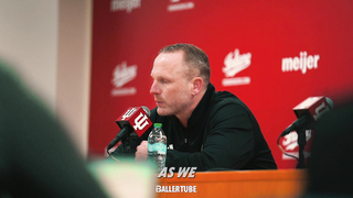 Darian DeVries Press Conference After Double Digit drumming of Oregon