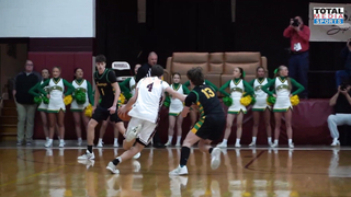 District Battle ? Greenup County vs Russell Highlights