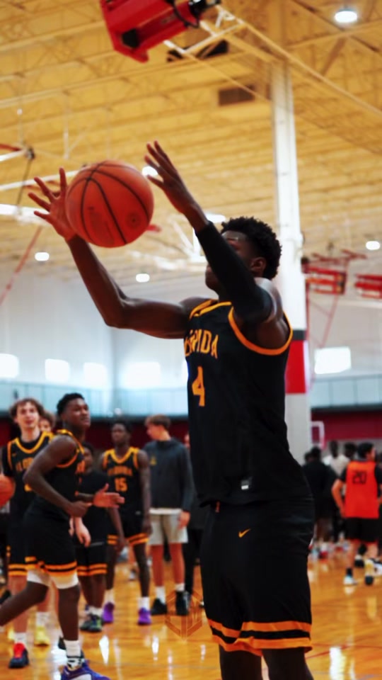 4 star 6’8 guard, Kevin Thomas went off in his MVA debut. He currentl...