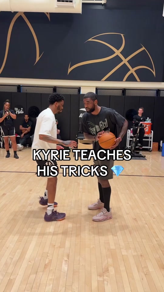 Kyrie Irving Teaching the BAG 🎒🔥..