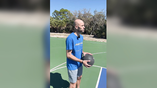 How to Shoot a Basketball (Beginner Guide) ?