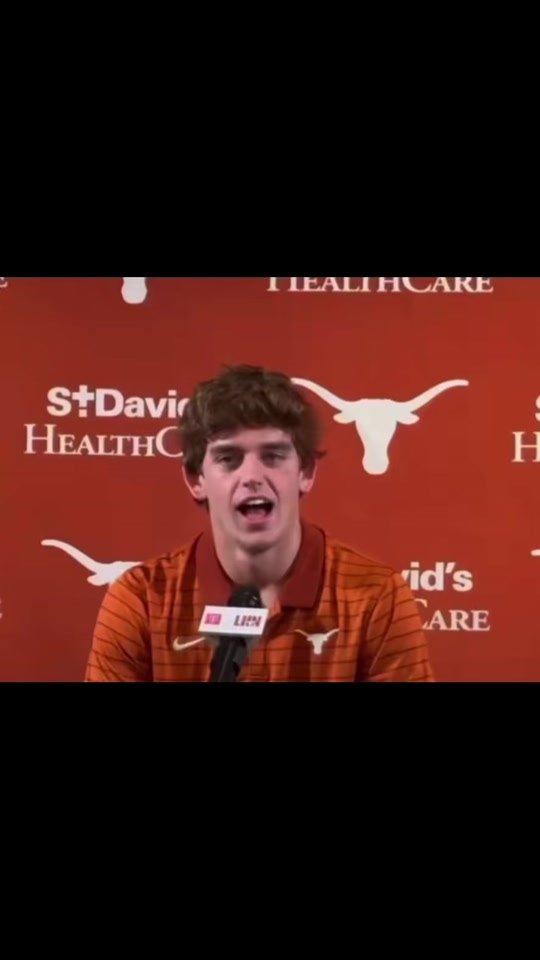 Arch Manning made some hilarious comments in an interview about a cli...