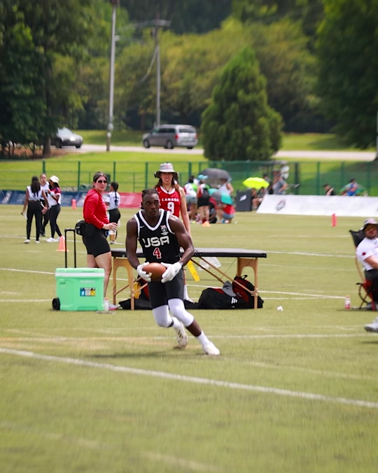 Once I learn this move it’s over!!! #technique #flagfootball #dip #To...