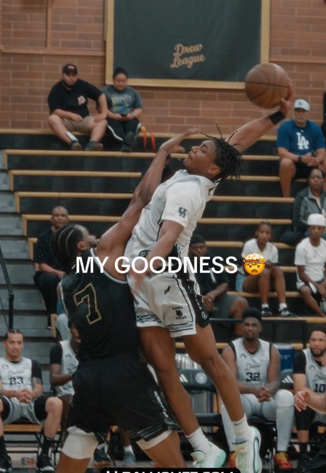 University of Houston Mercy Miller is a baaaaddd man!!
