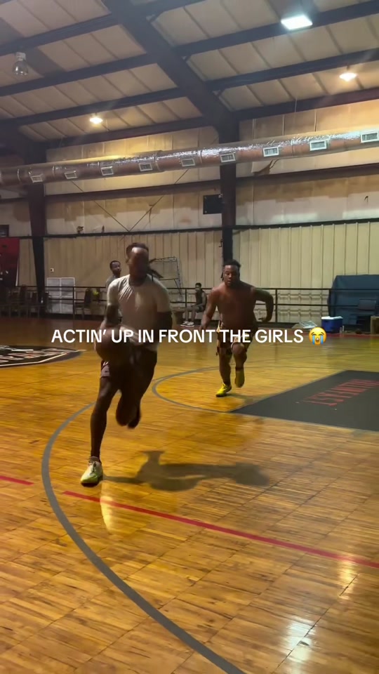 He saw the girls on the sideline and pulled somethin out he’s never d...