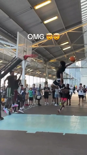 They out there goin crazy!! #bball #ballislife