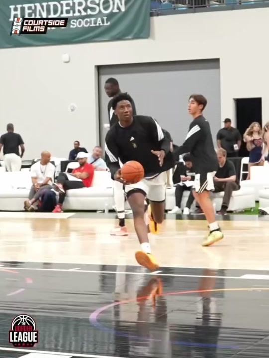 7-foot-1 Yann Kamagate is the #1 ranked player in the 2028 class for a reason