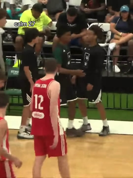 Delton Prescott goes crazy @ border LEAGUE
