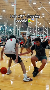 6’8” Nash Avery is different #nashavery #basketball #aau #fyp