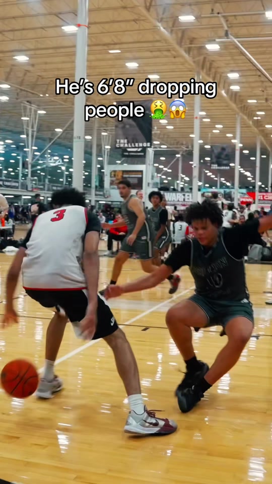 6’8” Nash Avery is different #nashavery #basketball #aau #fyp
