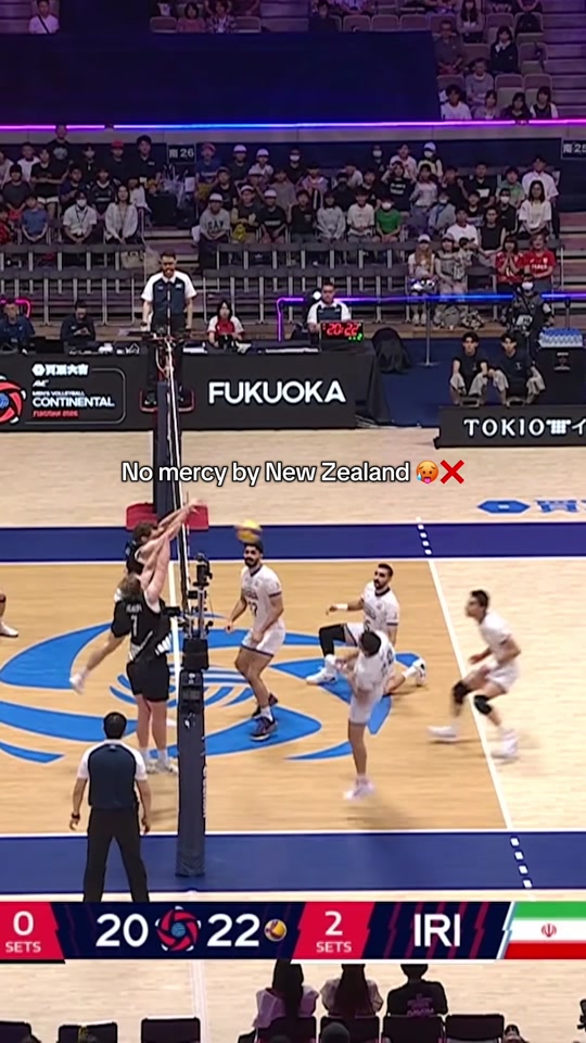 What a hustle play by 🇳🇿 & 🇮🇷! #volleyball #volleyballworld #newzeala...