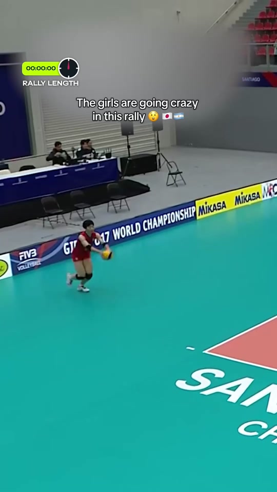 The defense was NOT giving up! #volleyball #volleyballworld #japan ...