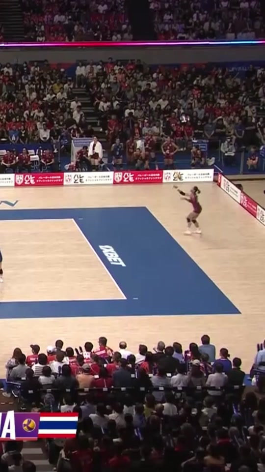Japan and Thailand with a BATTLE 🇯🇵🇹🇭 #volleyball #volleyballworld #...