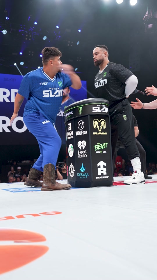 NIGHT NIGHT Darius The Destroyer with the INSANE KO at #PowerSlap24...