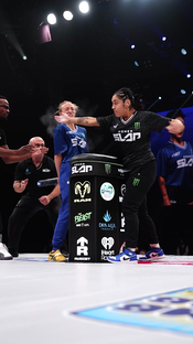 Clock it @destinymccubbin closing out the early prelims with the w...