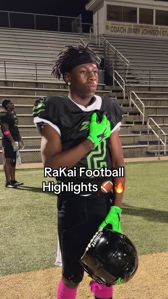 The GOAT of Football @2xRakai #football #rakai #highschool #highlig...