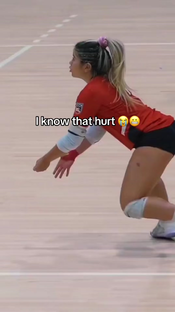 She went all out for the save (Via @Vballtactics ) #highschoolspor...