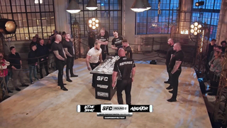 Peter Truchlik vs Julian 'Let me Bang' Lane | Full Slapfight