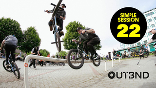 THE SIMPLE SESSION HITS THE STREETS OF TALLINN