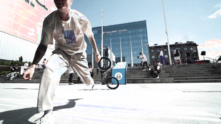 THE SIMPLE SESSION HITS THE STREETS OF TALLINN
