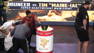 Tim ‘the Maine-iac’ Sylvia vs ‘the Bouncer’ at SlapFIGHT Championship!