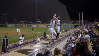 "Somebody to Love" Justin Bieber and Usher Hitter Walk-Up | The Savannah Bananas
